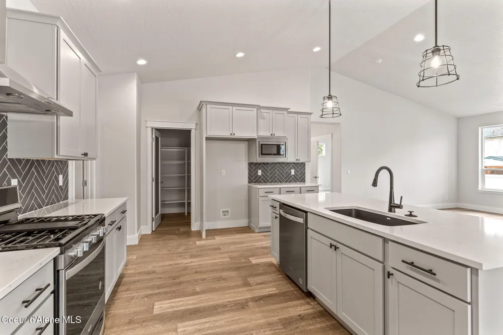 8970 CALIFORNIA STREET Rathdrum, ID 83858