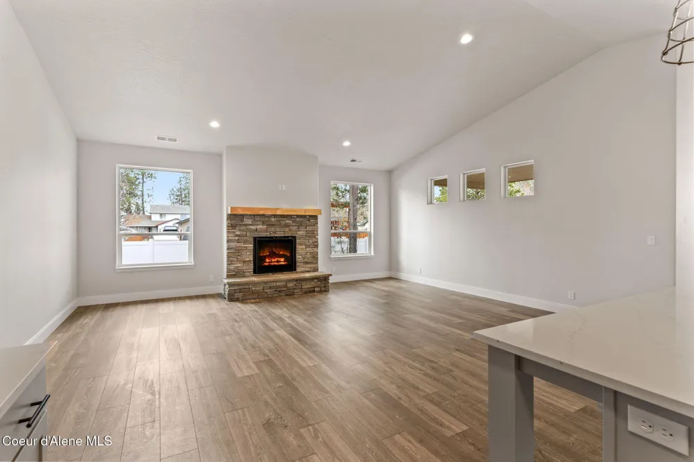 8970 CALIFORNIA STREET Rathdrum, ID 83858