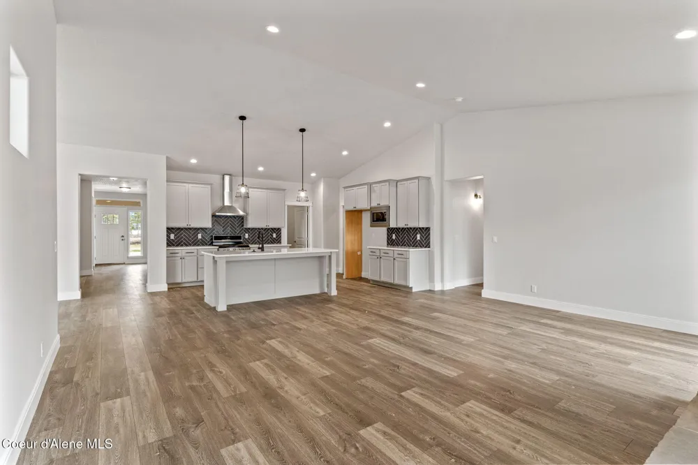 8970 CALIFORNIA STREET Rathdrum, ID 83858