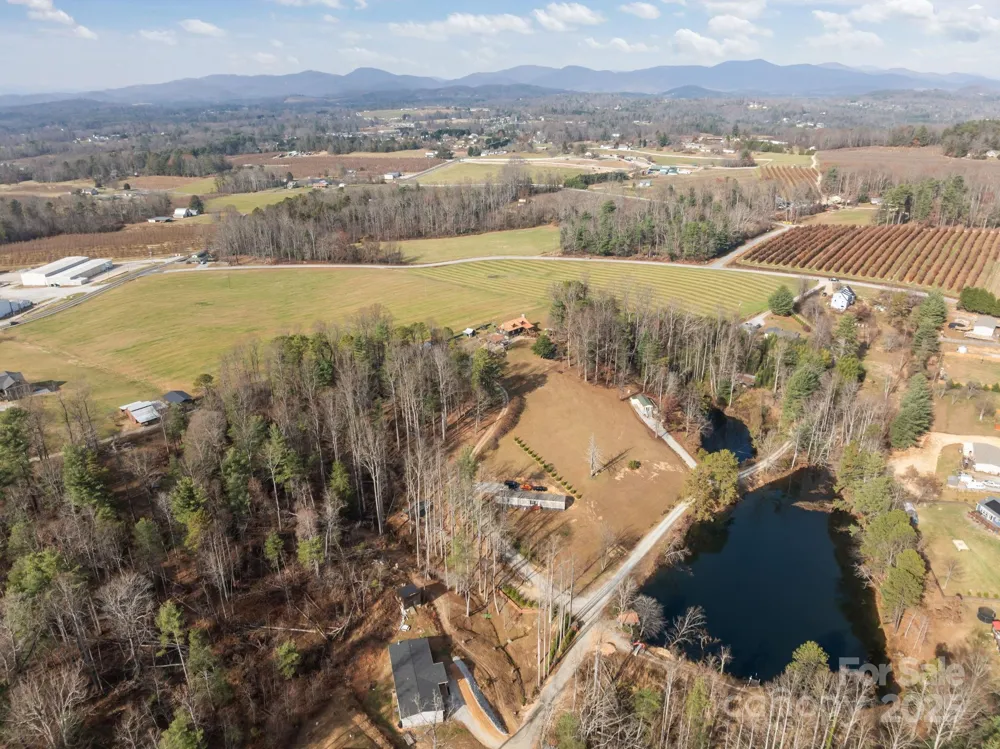 99999 Twin Lakes Drive Flat Rock, NC 28792