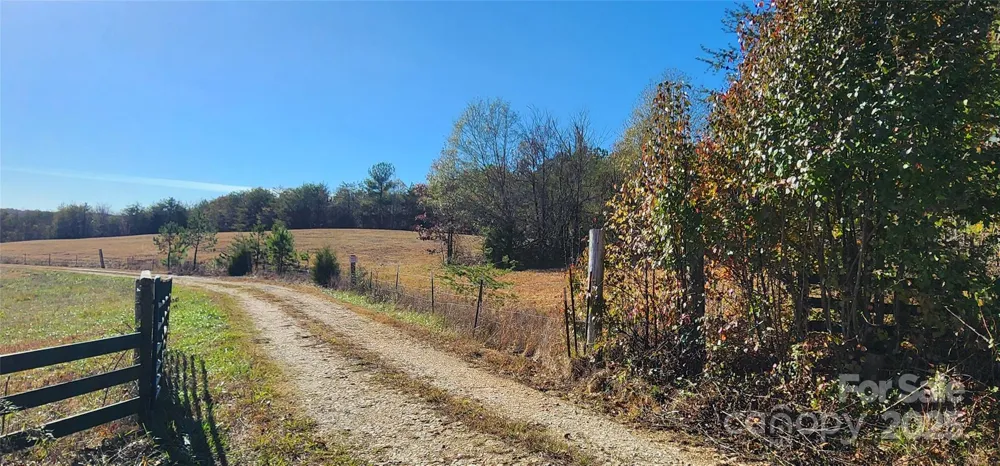 151 Cobb Road Blacksburg, SC 29702