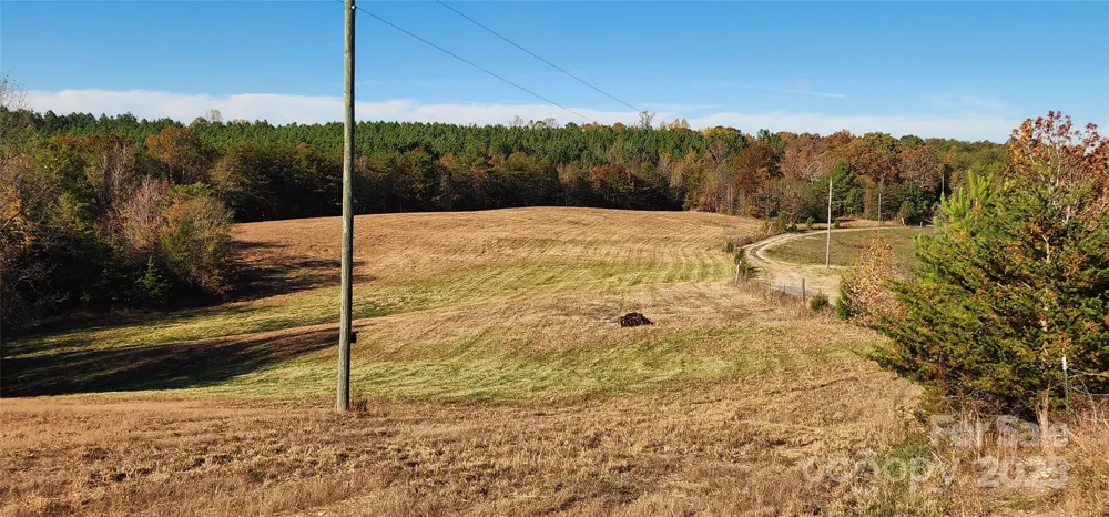 151 Cobb Road Blacksburg, SC 29702