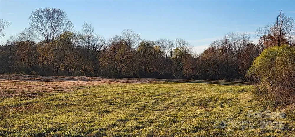 151 Cobb Road Blacksburg, SC 29702