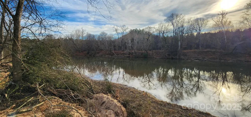 151 Cobb Road Blacksburg, SC 29702