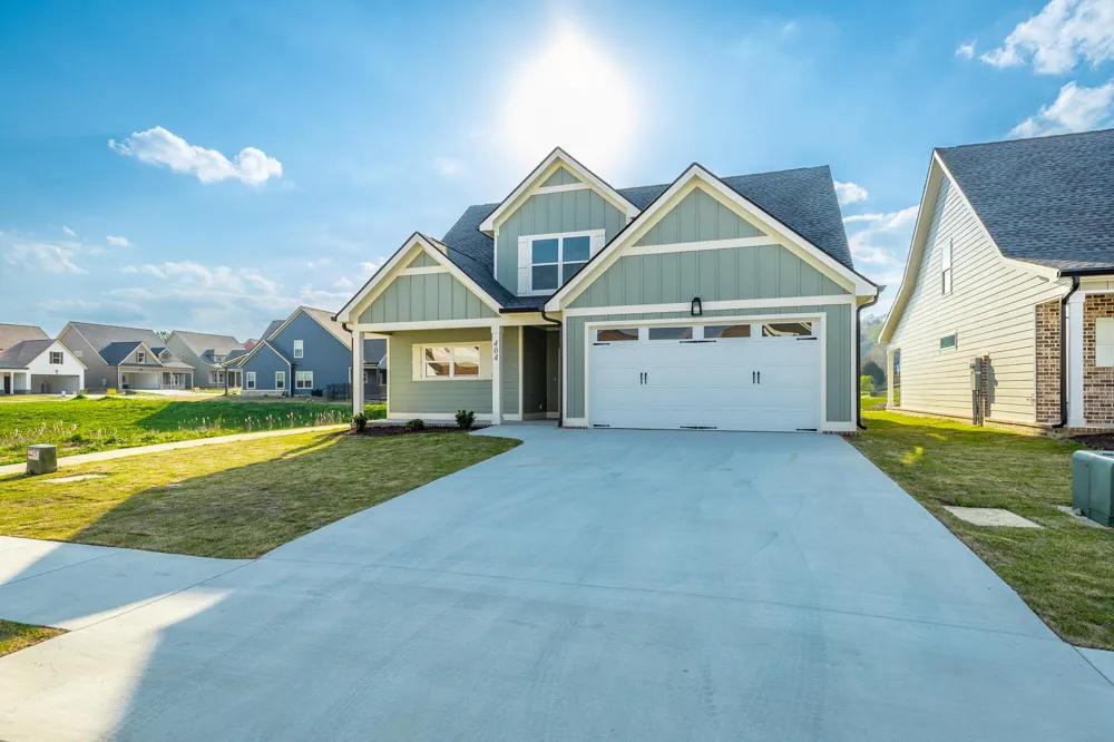 404 Willow Grove Court Ringgold, GA 30736