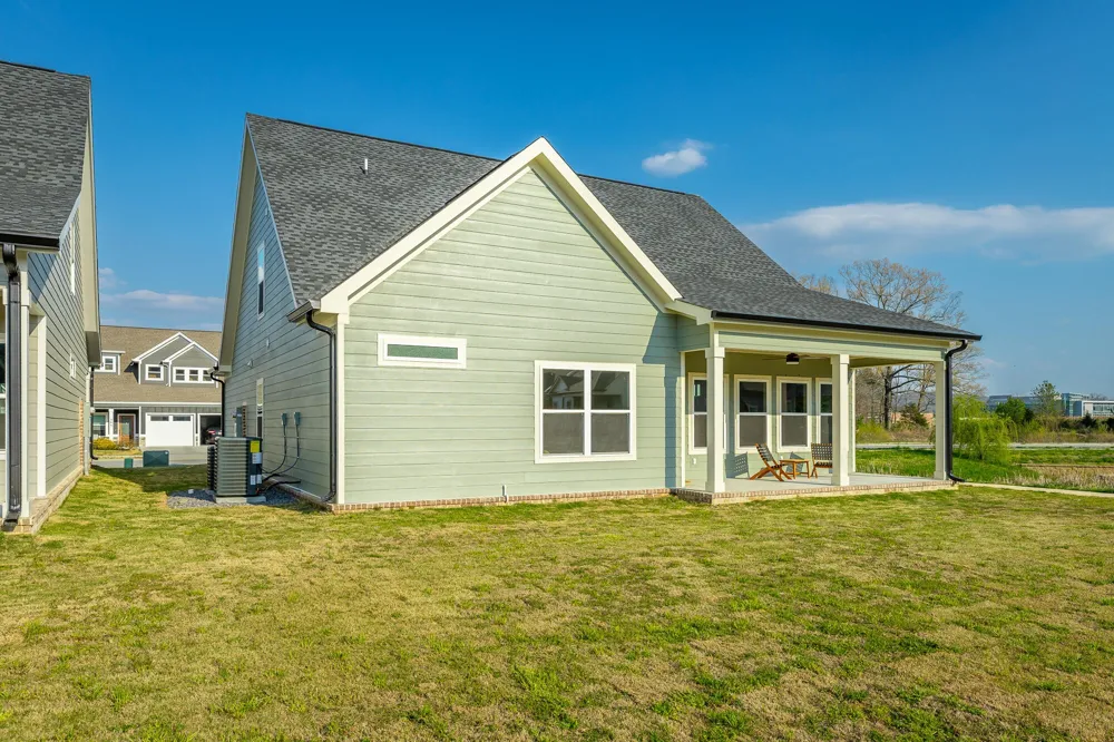 404 Willow Grove Court Ringgold, GA 30736