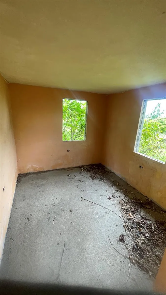 908 st BARRIO TEJAS Yabucoa, PR 00767