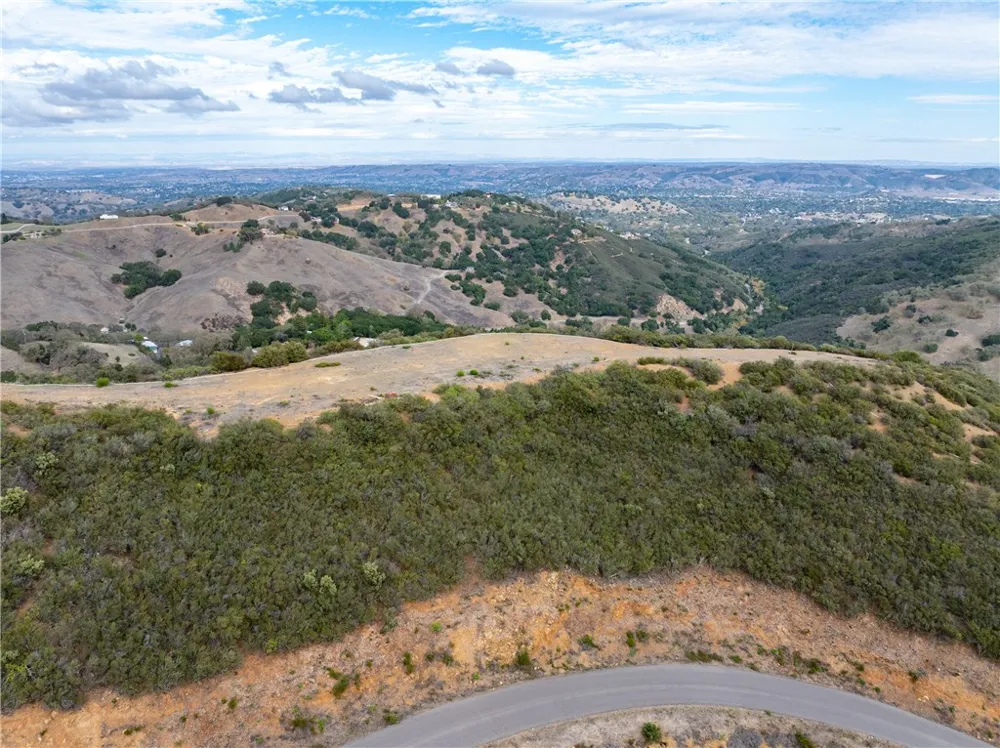 13730 Falcon Atascadero, CA 93422