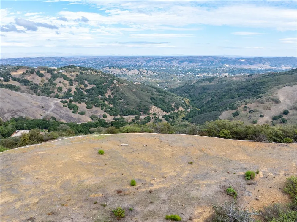 13730 Falcon Atascadero, CA 93422