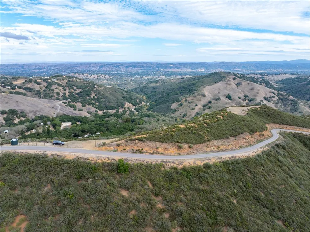 13730 Falcon Atascadero, CA 93422
