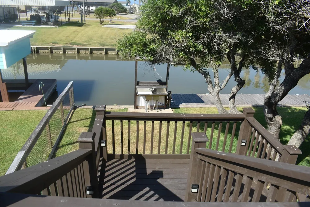 1270 County Road 202 Sargent, TX 77414