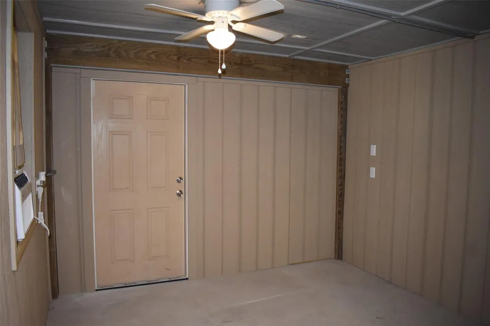 1270 County Road 202 Sargent, TX 77414