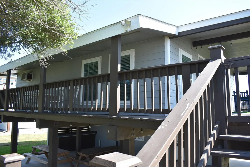1270 County Road 202 Sargent, TX 77414