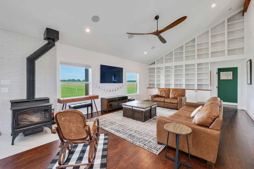 2970 County Road 270 Cameron, TX 76520