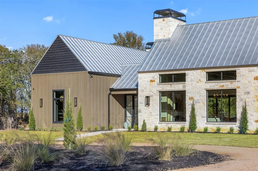 226 Hackemack Rd Round Top, TX 78954