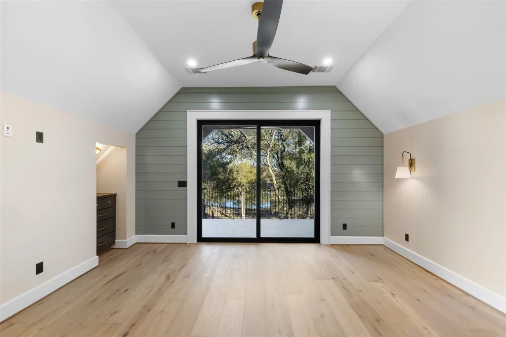 226 Hackemack Rd Round Top, TX 78954