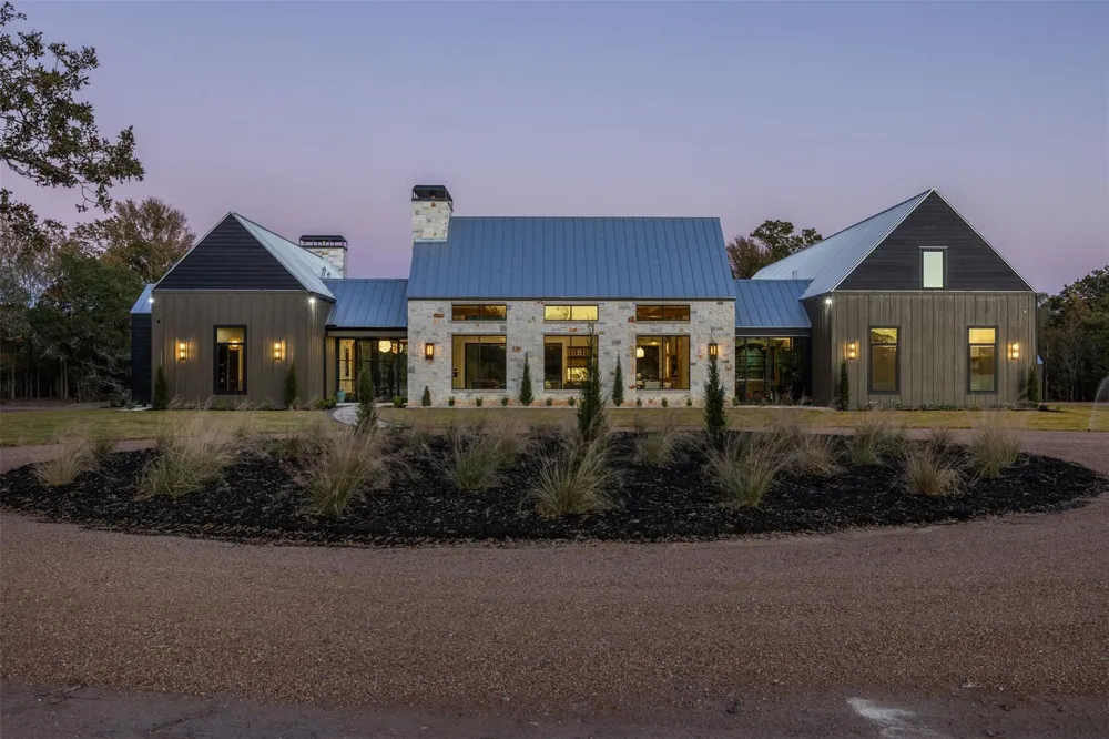 226 Hackemack Rd Round Top, TX 78954
