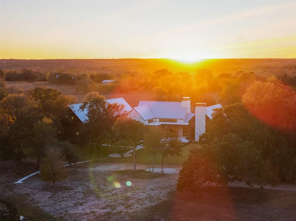 226 Hackemack Rd Round Top, TX 78954
