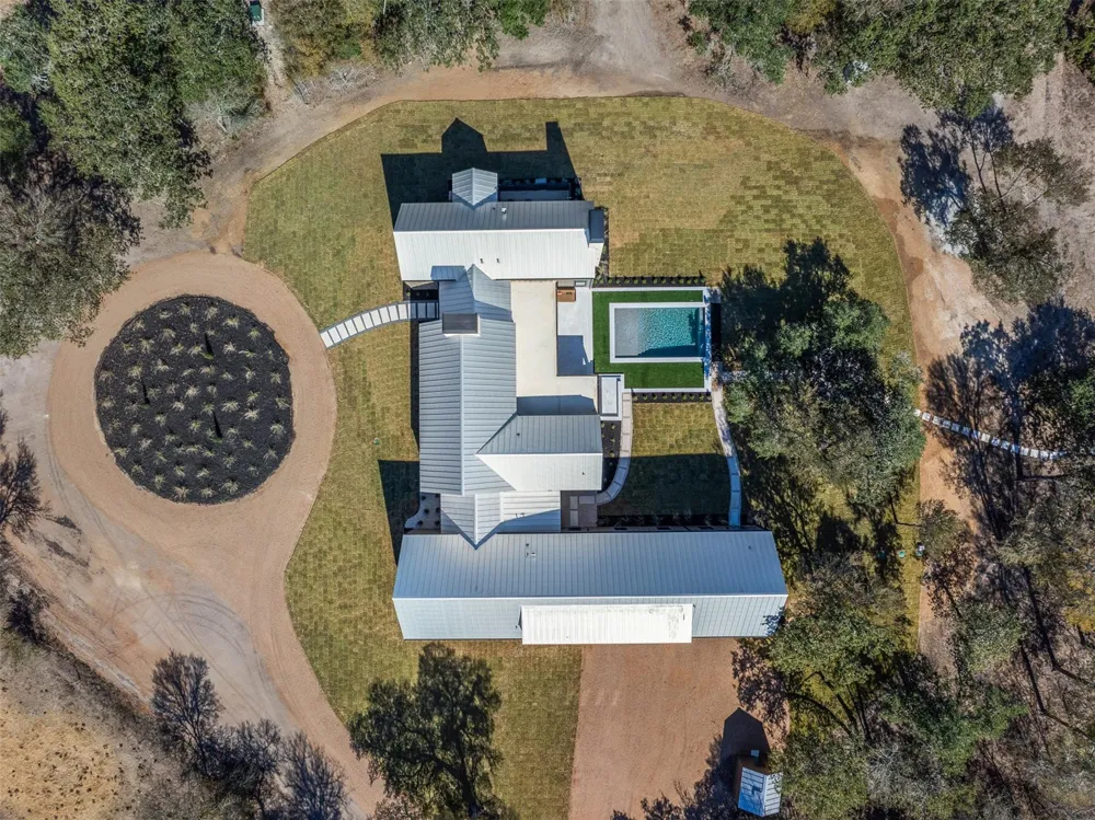 226 Hackemack Rd Round Top, TX 78954