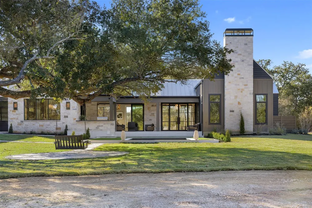 226 Hackemack Rd Round Top, TX 78954