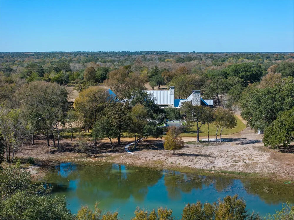 226 Hackemack Rd Round Top, TX 78954