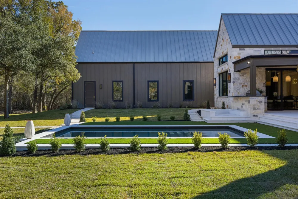 226 Hackemack Rd Round Top, TX 78954