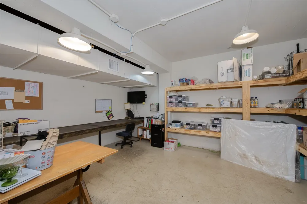 102 W Fox Street Caldwell, TX 77836