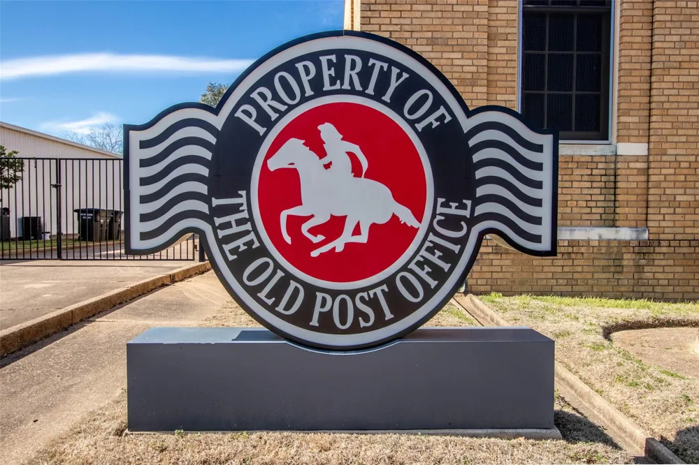 102 W Fox Street Caldwell, TX 77836