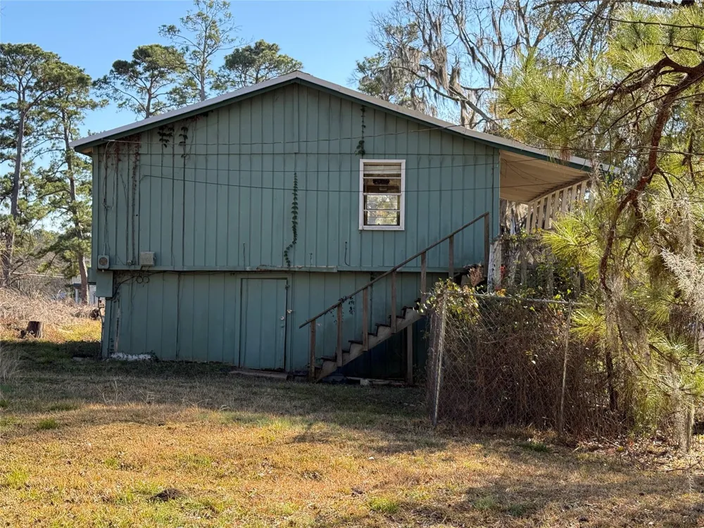 100 Happiness Hollow Coldspring, TX 77331