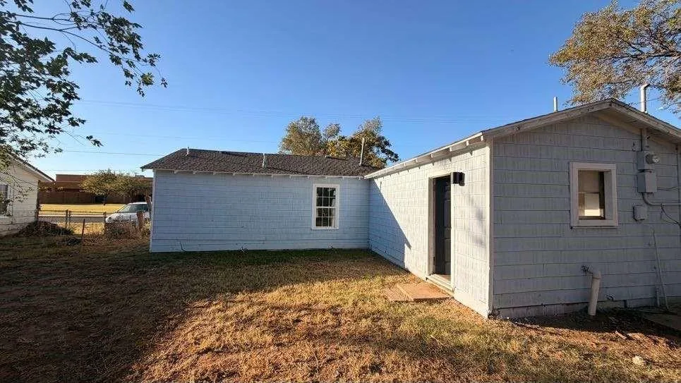 2414 Baylor Street Lubbock, TX 79415