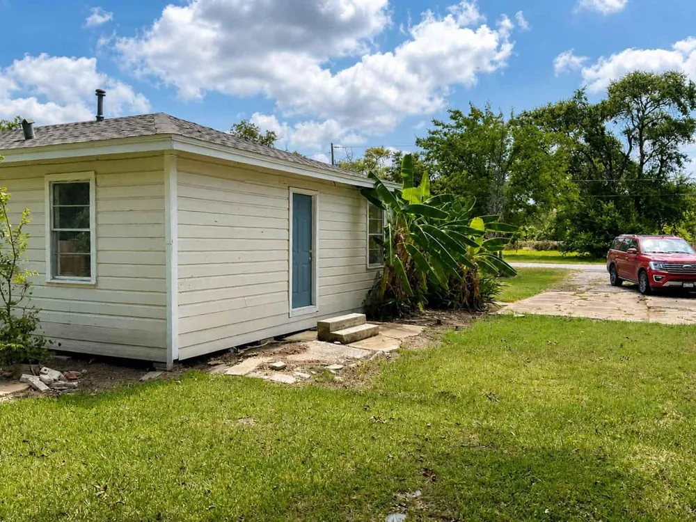 1156 2nd Street Clute, TX 77531