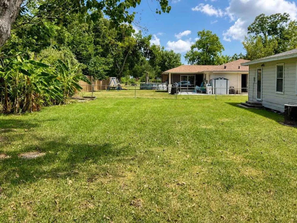 1156 2nd Street Clute, TX 77531