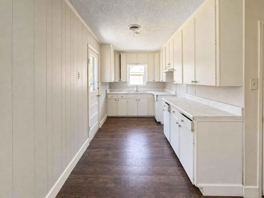 1156 2nd Street Clute, TX 77531