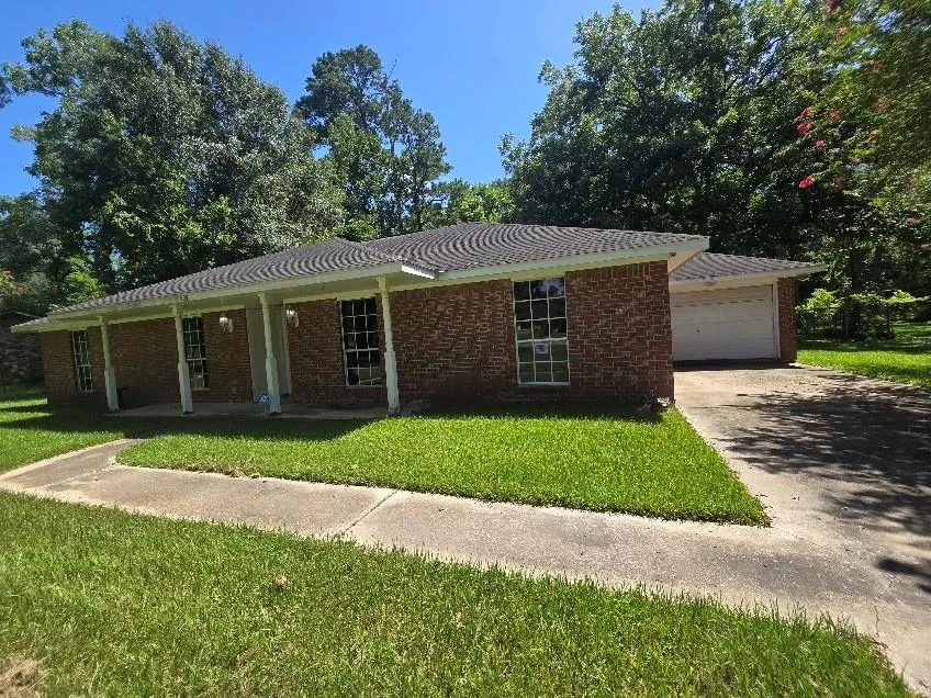 509 Bobcat Lane Daisetta, TX 77533
