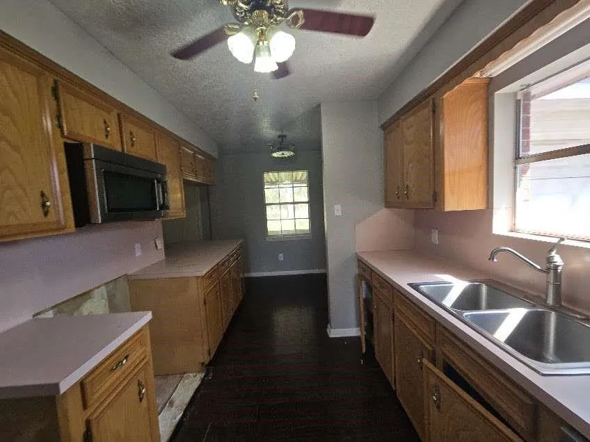 509 Bobcat Lane Daisetta, TX 77533