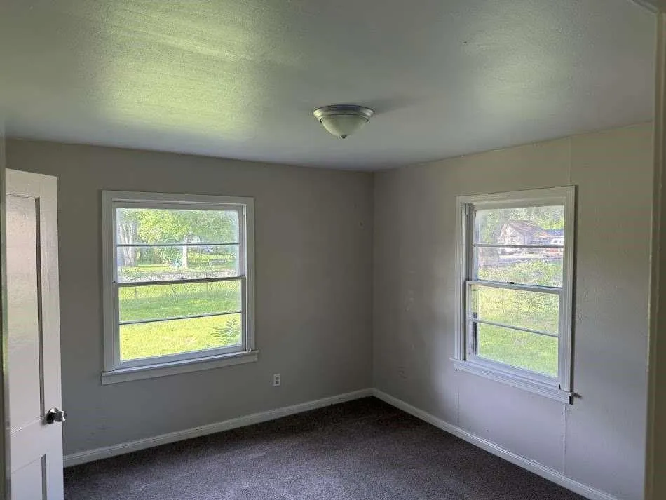 201 Smith Street Clute, TX 77531