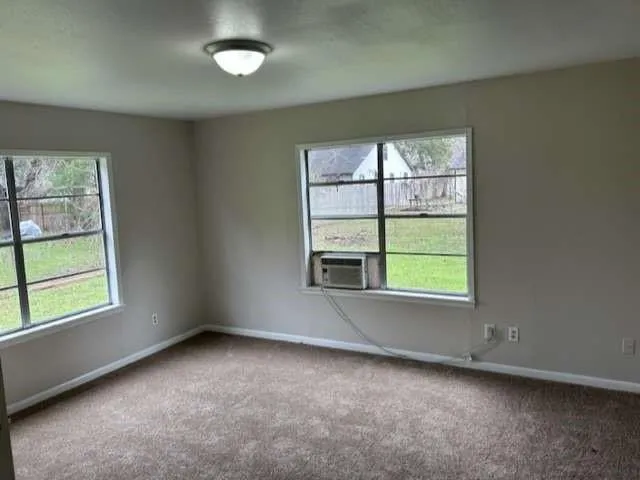 201 Smith Street Clute, TX 77531