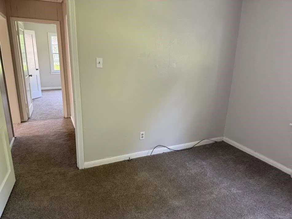 201 Smith Street Clute, TX 77531
