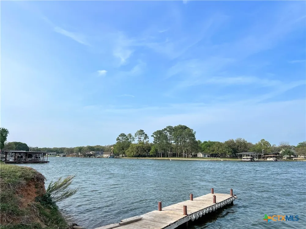 3807 Lands End Court Granbury, TX 76048