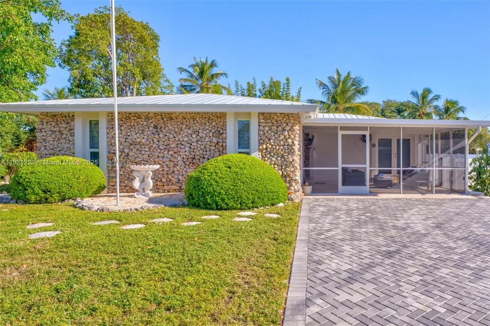 222 2nd Rd Key Largo, FL 33037