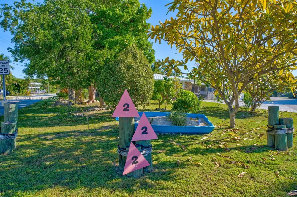 222 2nd Rd Key Largo, FL 33037