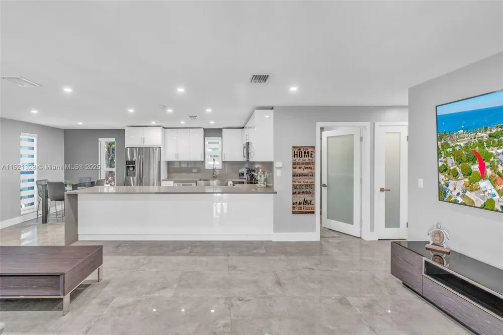 222 2nd Rd Key Largo, FL 33037