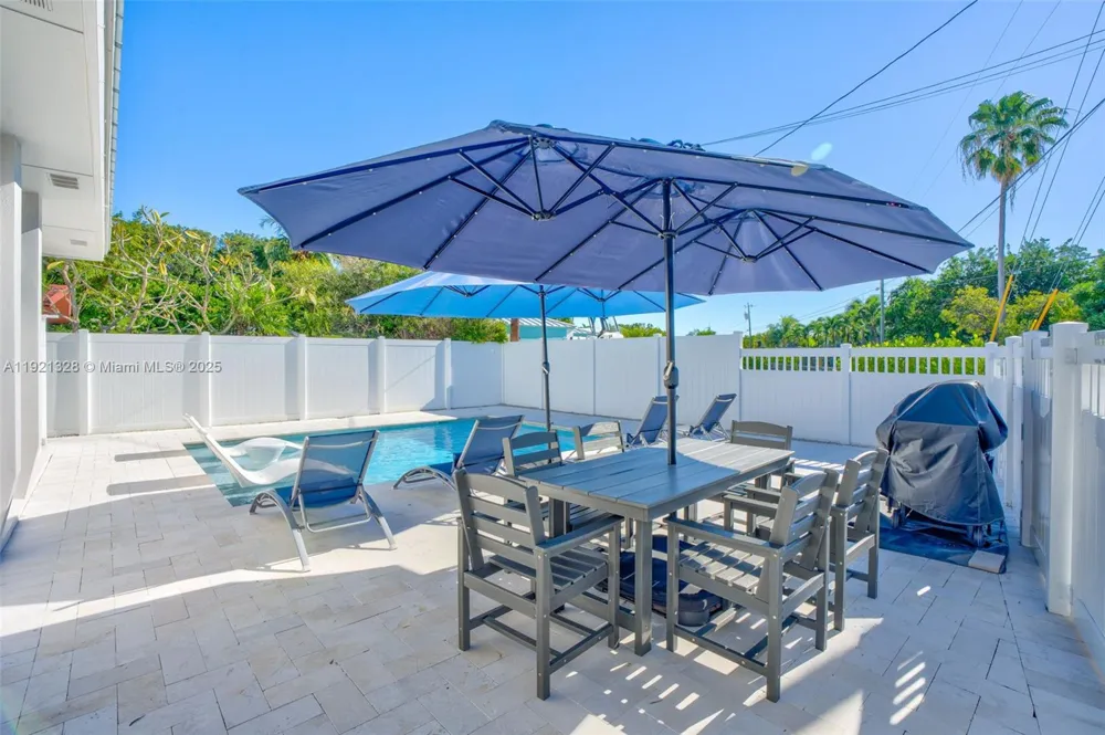 222 2nd Rd Key Largo, FL 33037