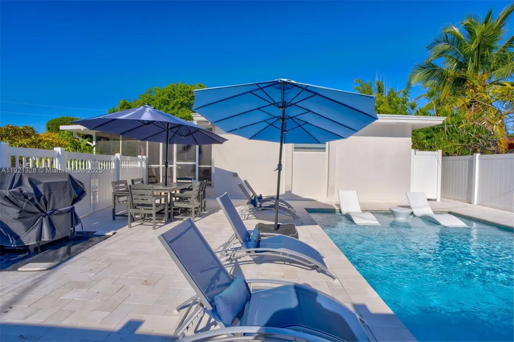 222 2nd Rd Key Largo, FL 33037