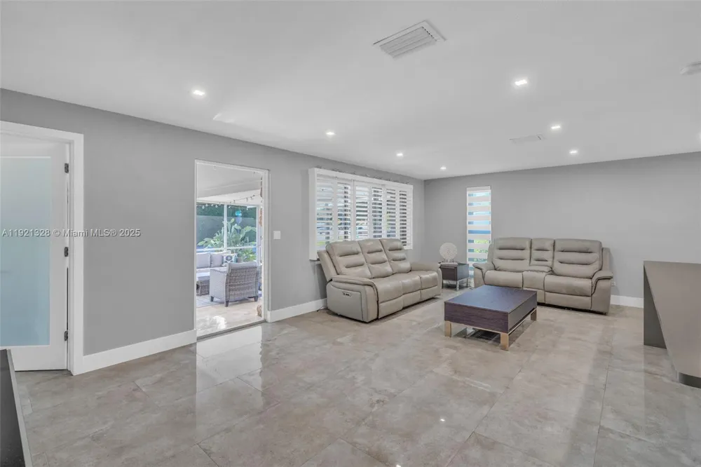 222 2nd Rd Key Largo, FL 33037