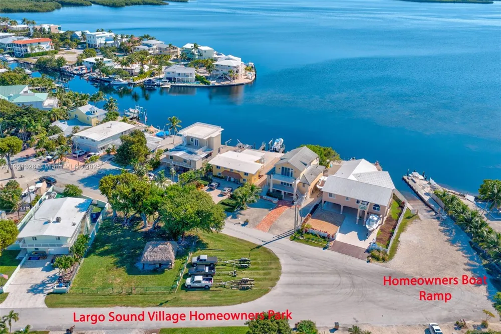222 2nd Rd Key Largo, FL 33037
