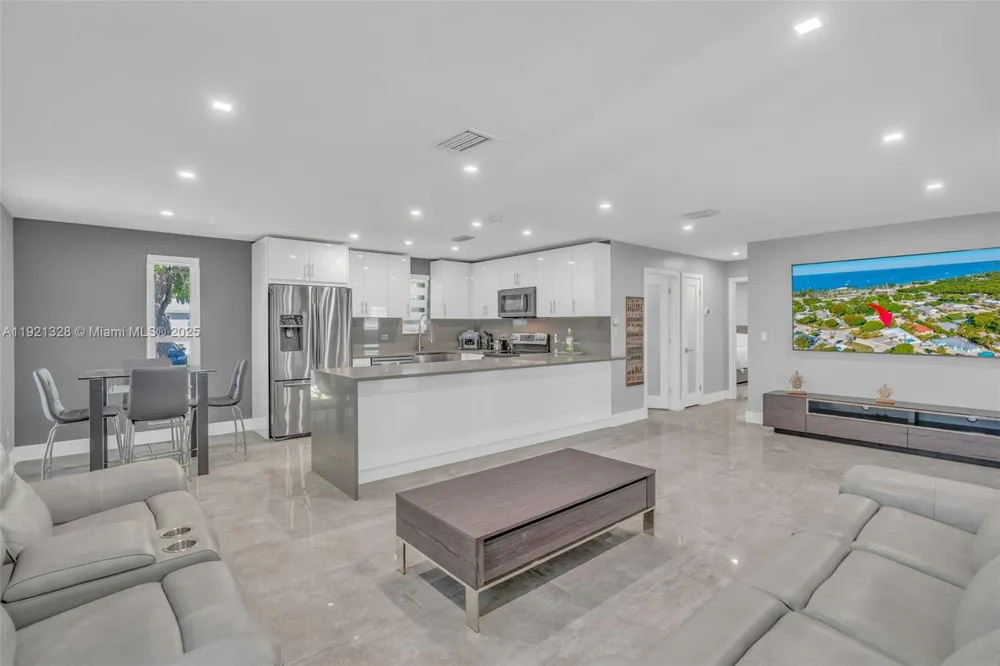 222 2nd Rd Key Largo, FL 33037
