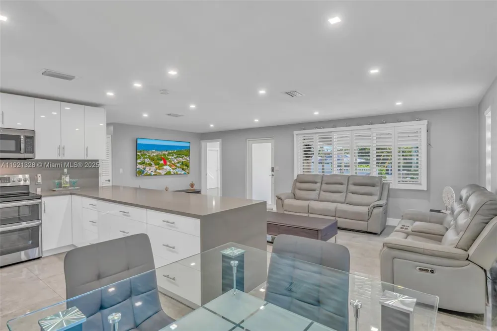 222 2nd Rd Key Largo, FL 33037