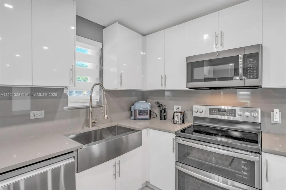 222 2nd Rd Key Largo, FL 33037