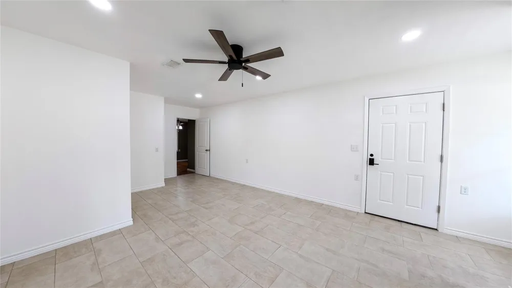 911 Depot Street El Campo, TX 77437